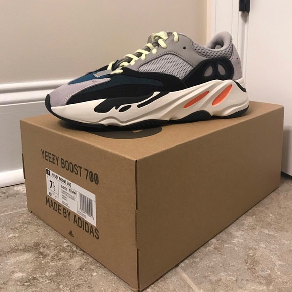 Yeezy 700 wave runner - Picture 2 of 2